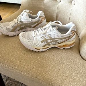 New Asics GEL-KAYANO 14